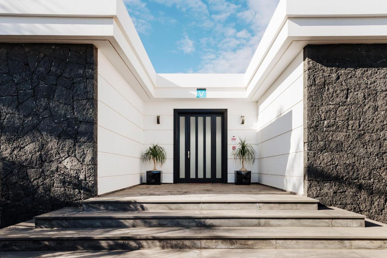 Villa Insignia Femes Exterior photo